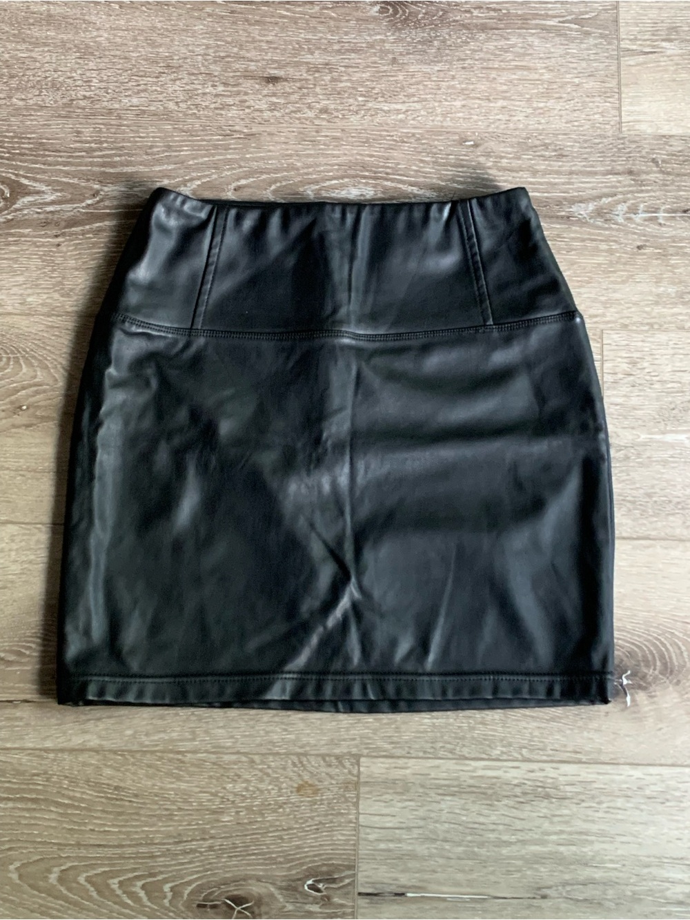 Tinseltown Juniors' Pull-On Black Faux-Leather Mini Skirt, Size L